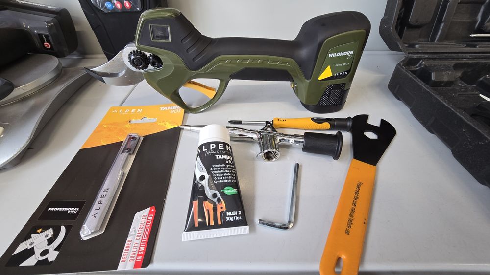 Sekator Felco Wildhorn 32 3x bateria