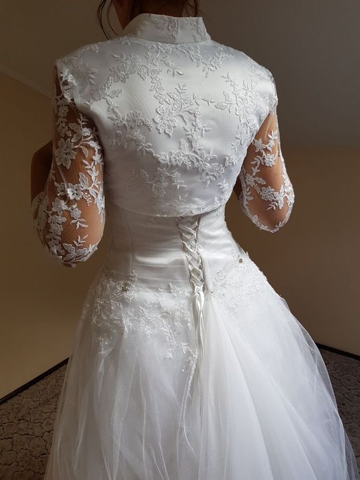 Suknia ślubna roz 38-40 po czyszczeniu szanowna stan bardzo dobry