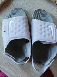 Sandałki Nike gumowe