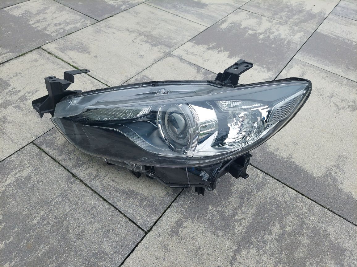 Reflektor lampa przód prawa lewa bi-xenon led /europejska/ Mazda 6 gj