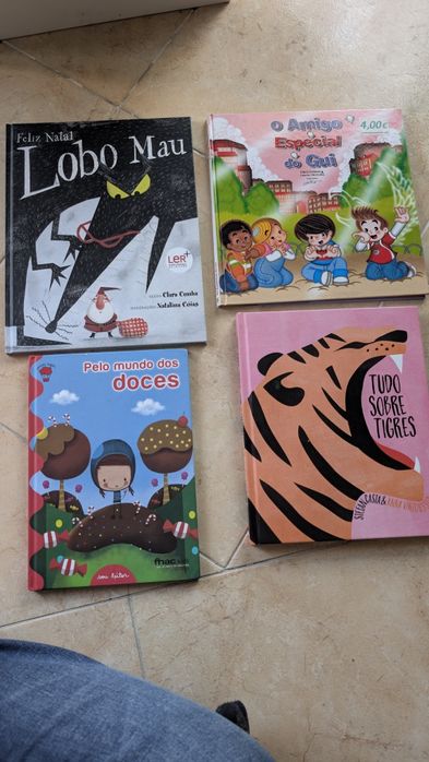 Diversos livros infantis
