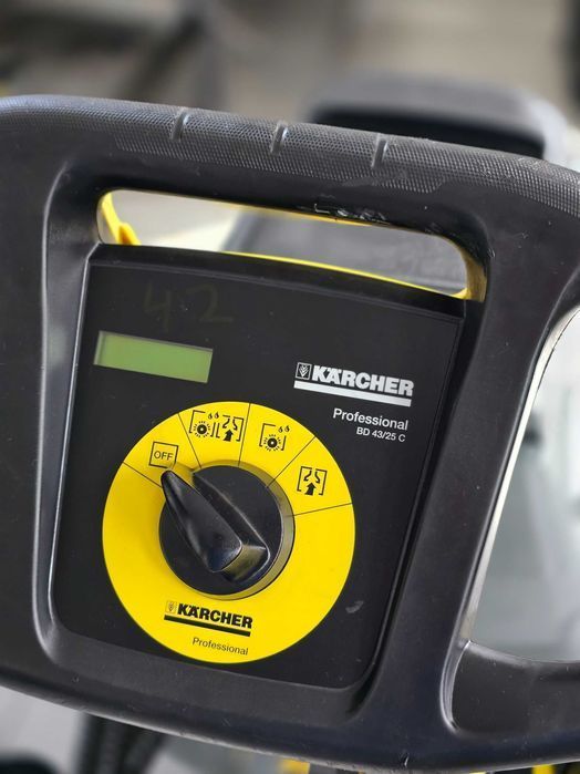 Szorowarka KARCHER BD 43/25 C Bp Myjka do podłóg SERWIS GWARANCJA