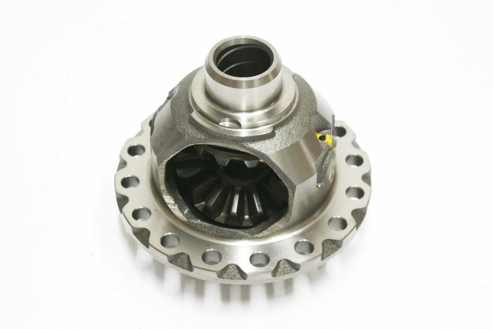 Obudowa dyfra mechanizm OE Toyota RAV4 Corolla Verso Auris Avensis