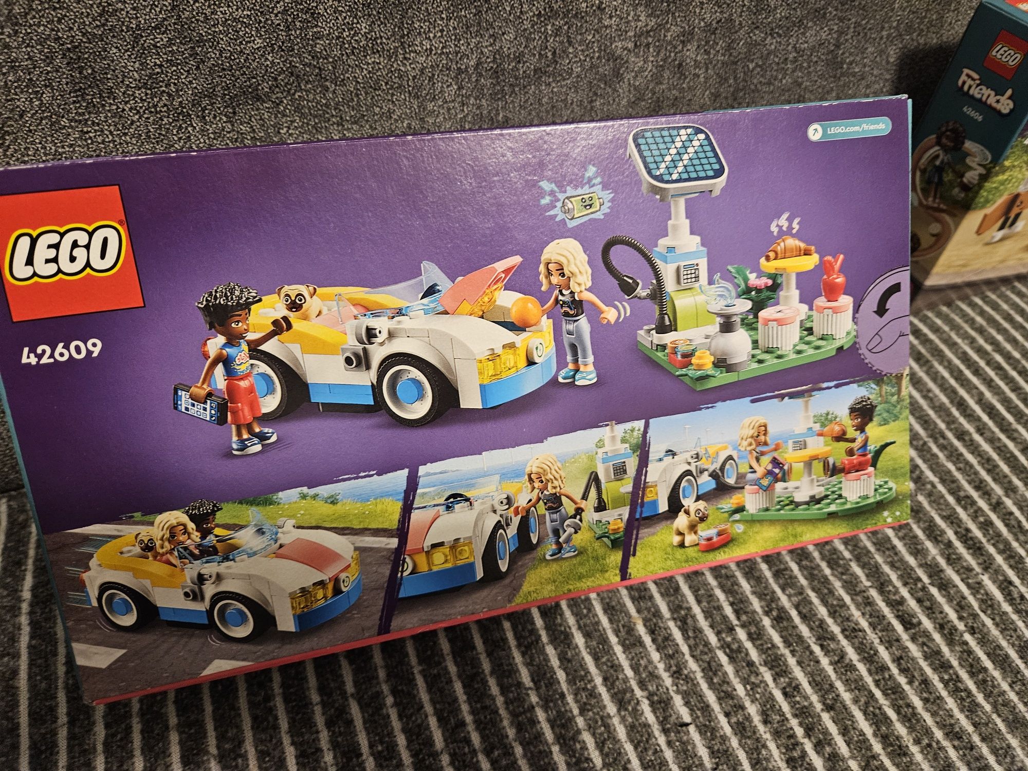 Lego Friends 42609 Samochód elektryczny i stacja ładująca