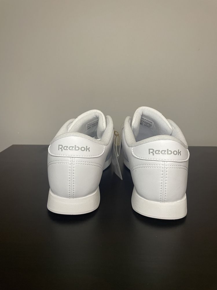 Damskie Buty Reebok Princess CN2212