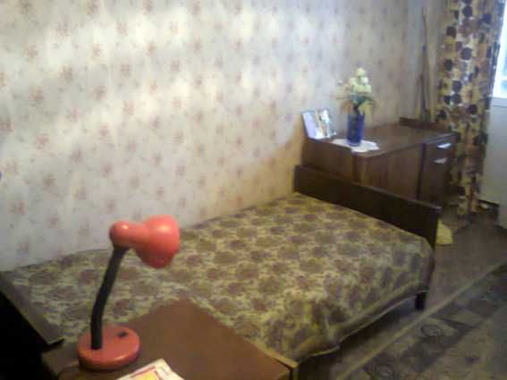 Сдам комнату в квартире девушке