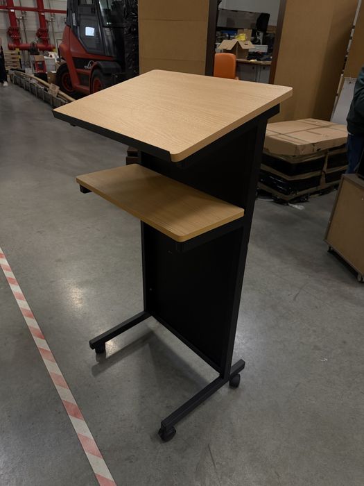 Mównica na kółkach prezentacyjna