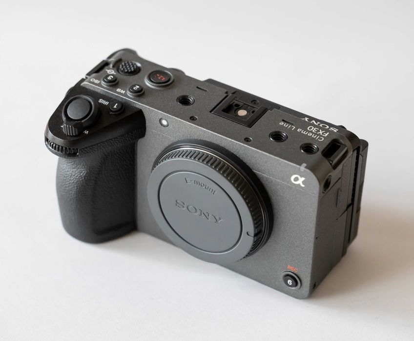Sony FX30 gwarancja do 2028 stan idealny + 2 dodatkowe akumulatory