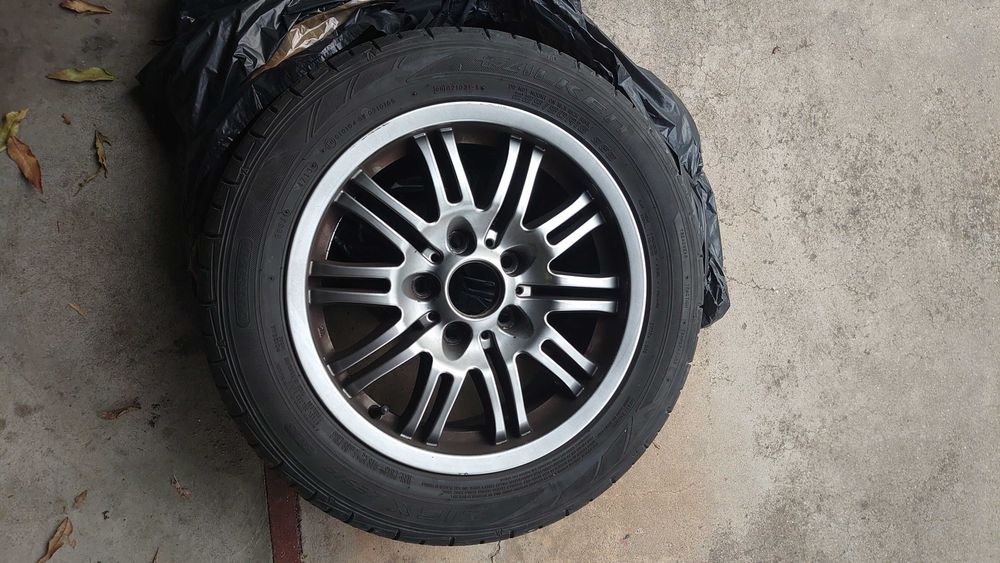 Pneus 225/55/16 Falken Ziex a 80%