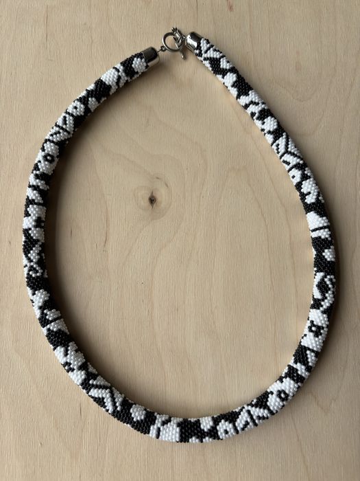 Джгут-кольє з бісеру