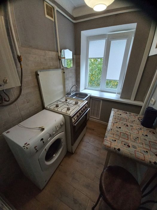 Сдам 1 к.изолированная квартира.эт 2/4, м.Центральный рынок,Центр