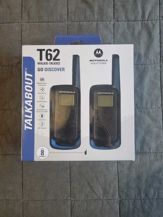 walkie talkies motorola t62