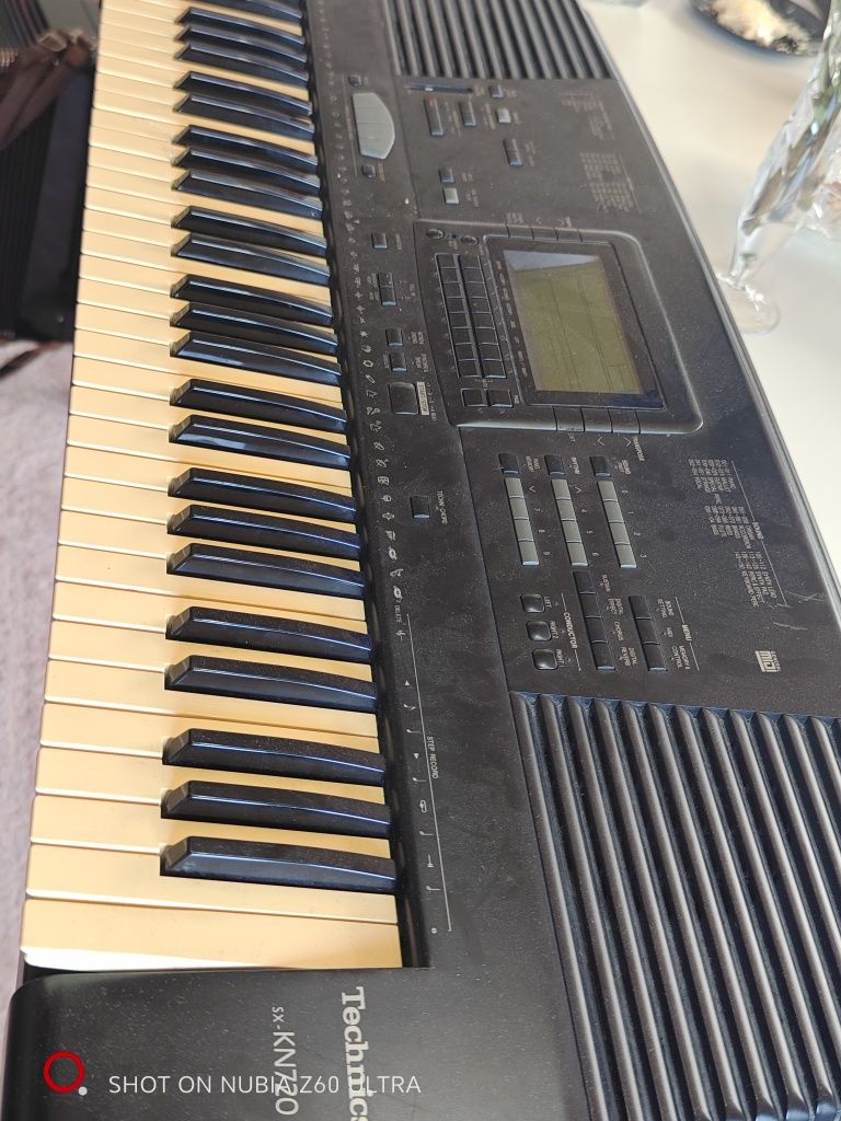 Keyboard/syntezator Technics KN 720 w pełni sprawny