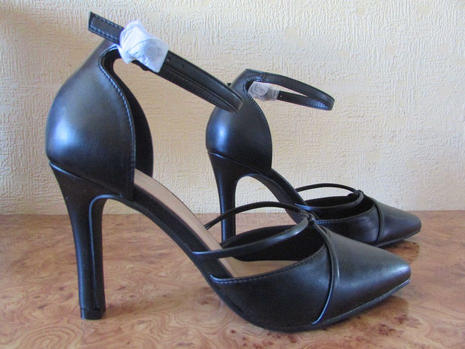 Czółenka ANNA FIELD Roz. 37