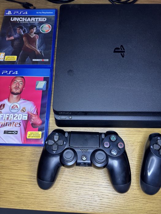 PS4 Slim 1tb com 2 comandos+jogos