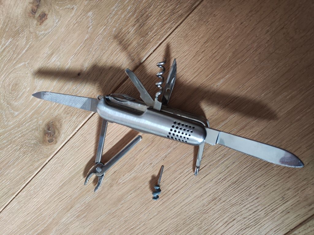 Scyzoryk 21 funkcji