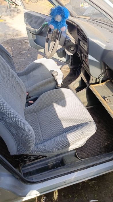 Продам підуставший автомобіль