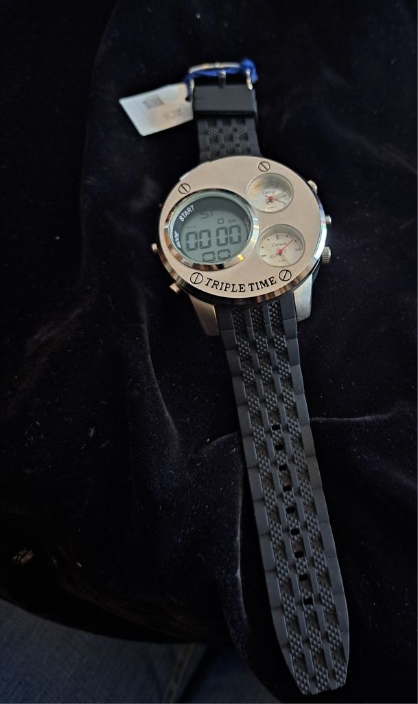 Relógio Celsus triple time 5,5cm de diametro