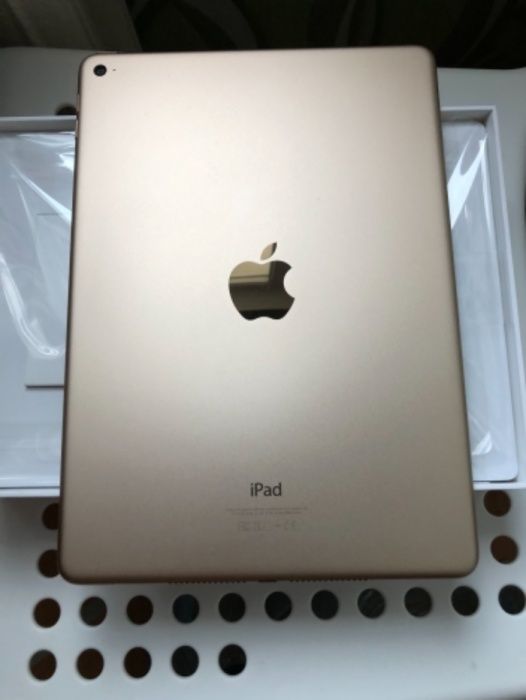 Планшет Apple iPad 128Gb Gold