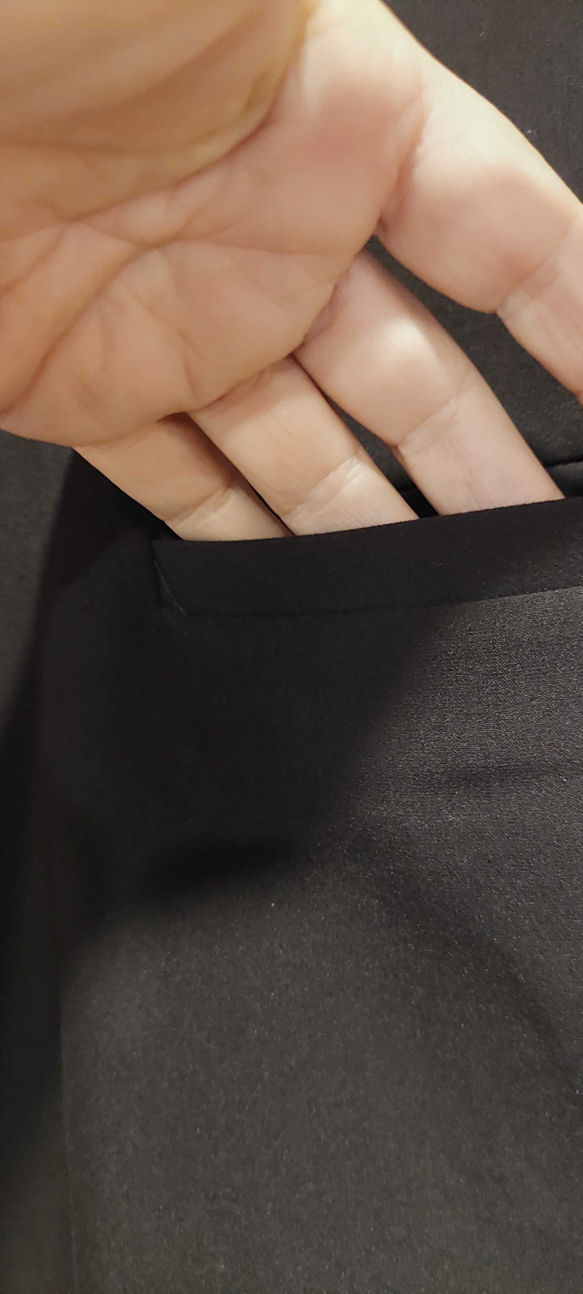 Blaiser preto com aplicação laços de veludo