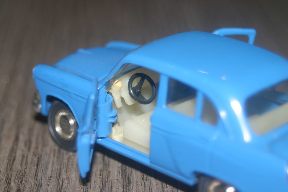 1/43 москвич 403 А7