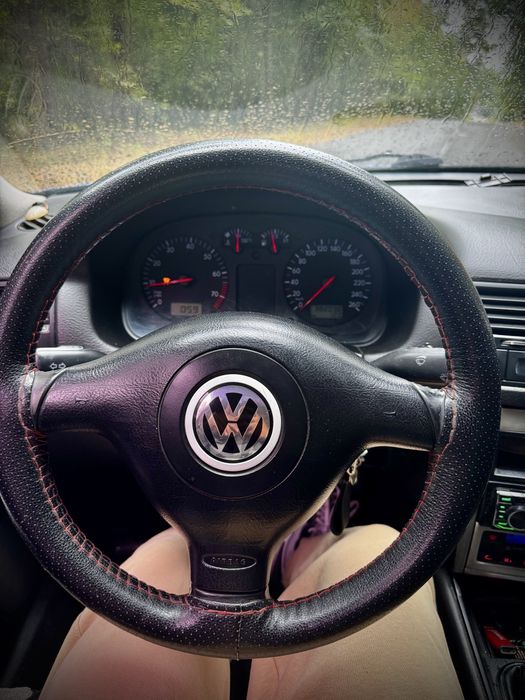 VW Bora 1.6 ( Golf4)
