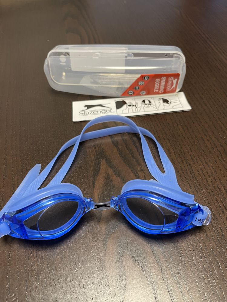Okulary niebieskie do pływania nowe