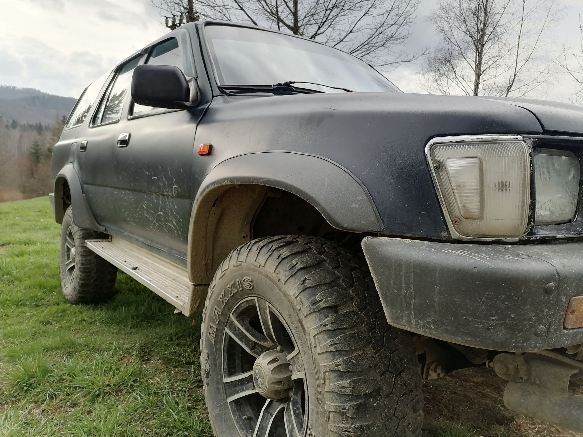 Продам toyota 4runner.