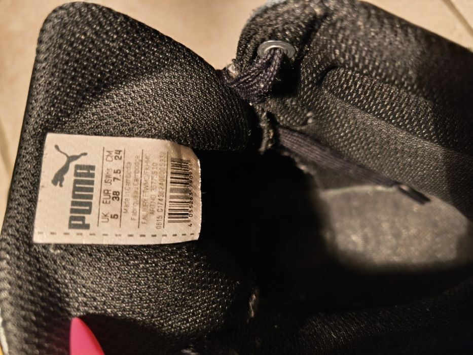 Buty sportowe Puma rozmiar 38 wkładka 26 cm
