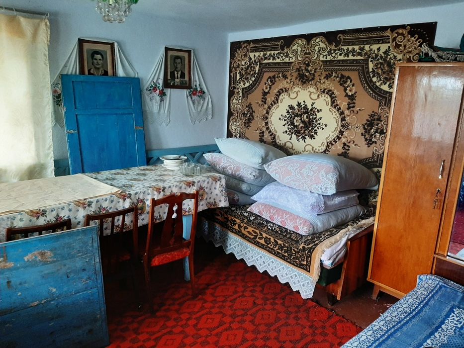 Продається господарство с.Боянчук Заставнівського р-ну.