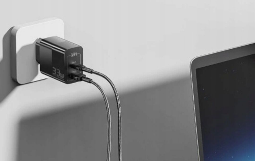 Szybka ładowarka 33 w 2 x USB USB-A 1xUSB-C QC3.0 + PD3 GaN  ESSAGER