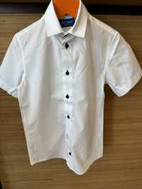 Белая рубашка сорочка на мальчика с коротким рукавом б/у