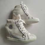 Guess FIORE Botki Sneakersy koturn