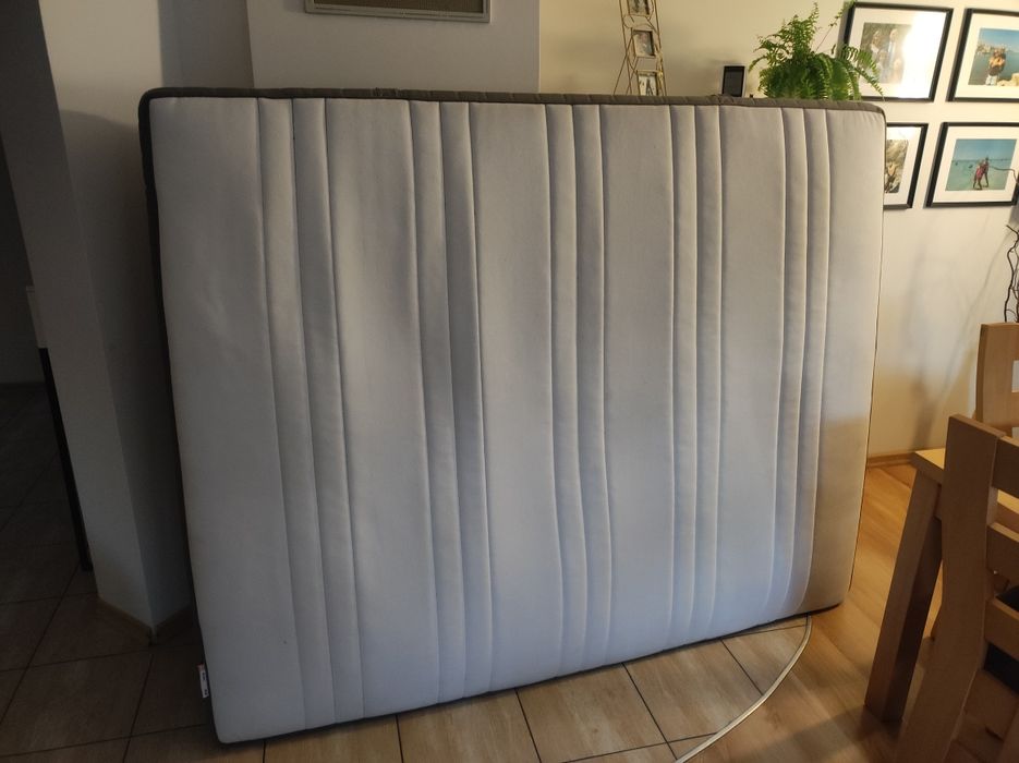 Materac piankowo sprężynowy 160x200