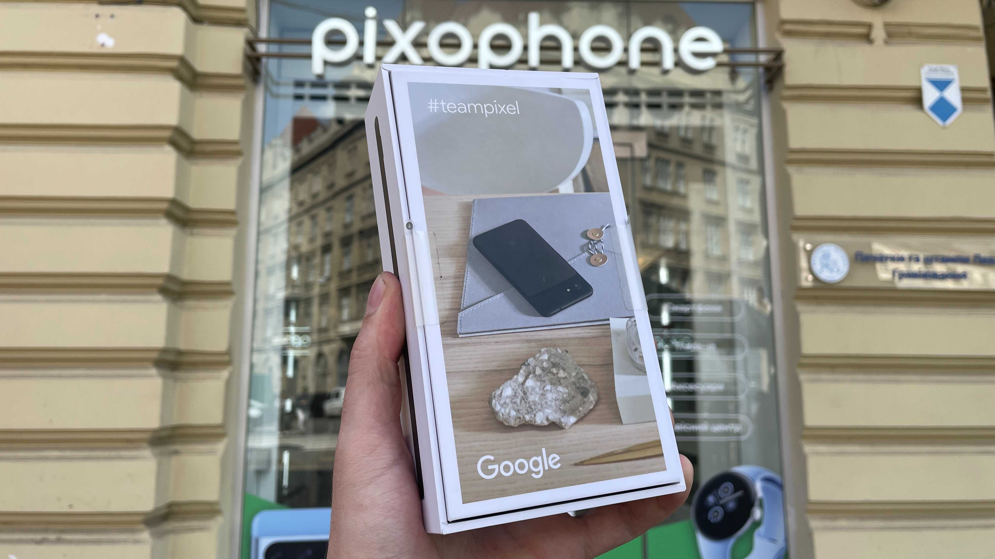 Магазин NEW Google Pixel 3a XL 4/64GB Clearly White/Just Black