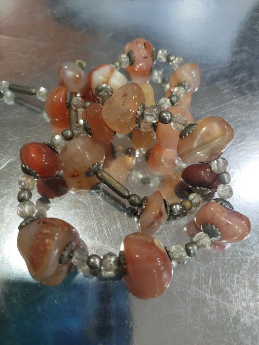 Кольє, буси з камінням. Бурштин та перлини