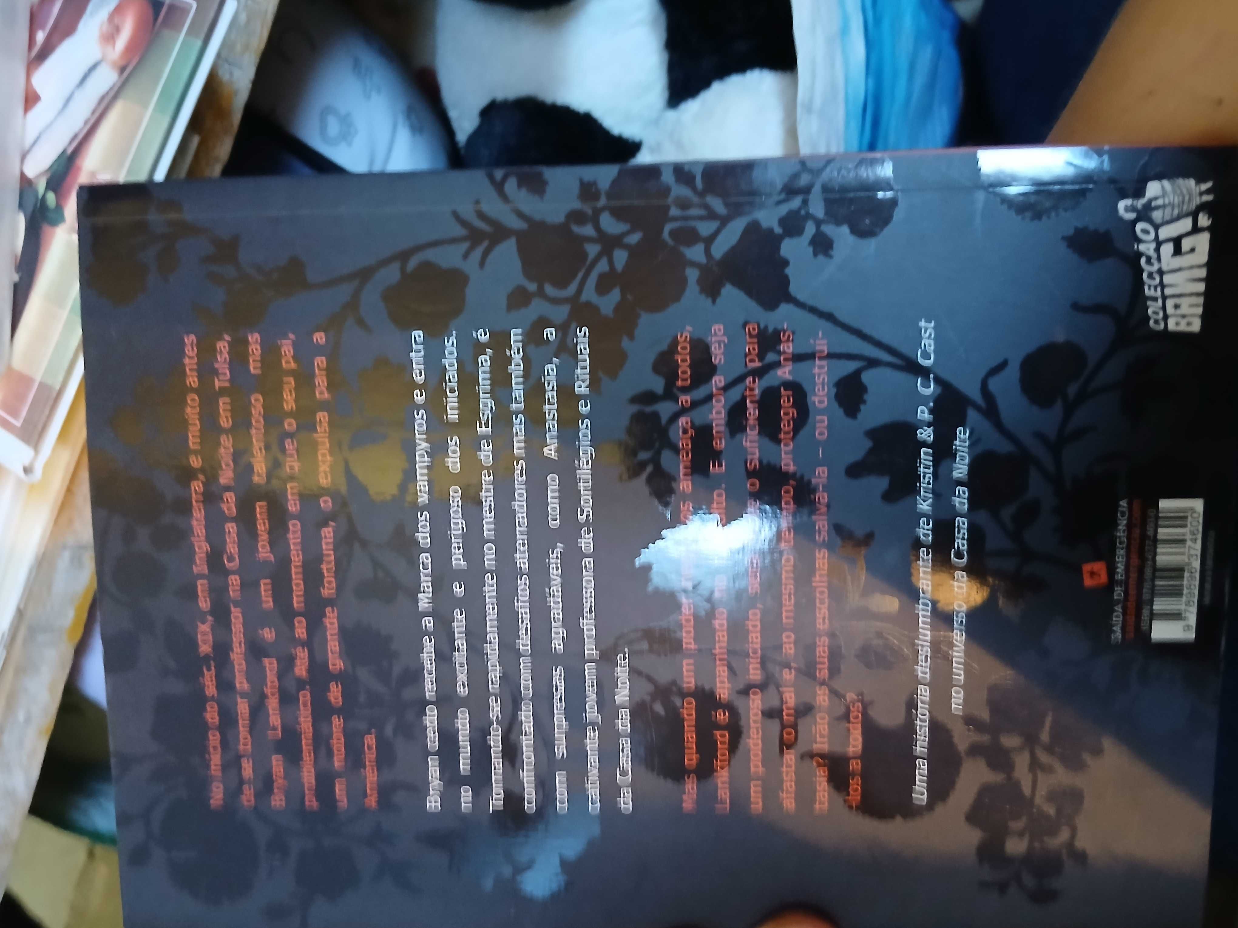 Vários livros negociável