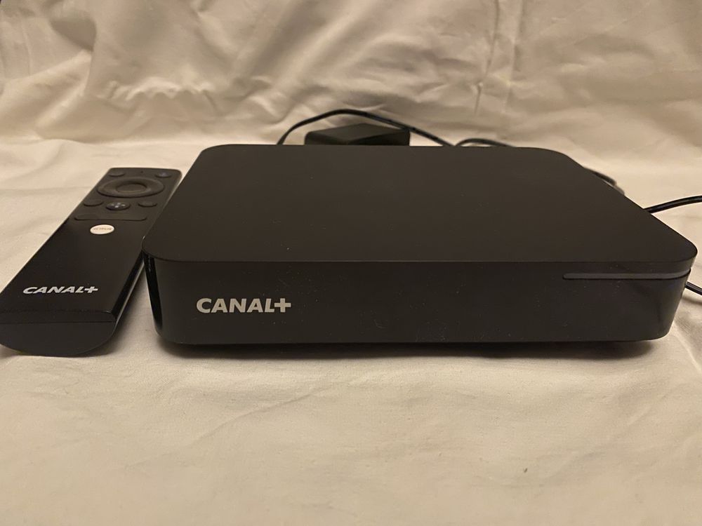 Dekoder Canal+ Box 4K HY4001CD Android TV 11