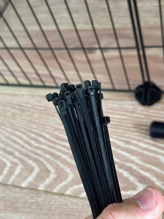 Klatka Metalowa Dla Królika Do Mieszkania z Wytrzymałą Folią Na Góre