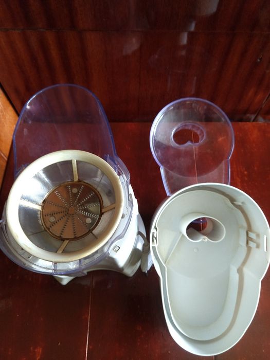 Соковыжималка Vitek VT 1600