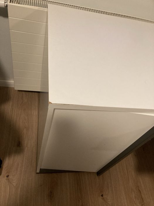 Meble łóżko biurko i fotel obrotowy