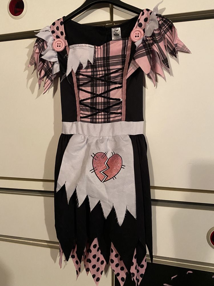 Sukienka upiorna uczennica pokojówka monster high halloween kucharka