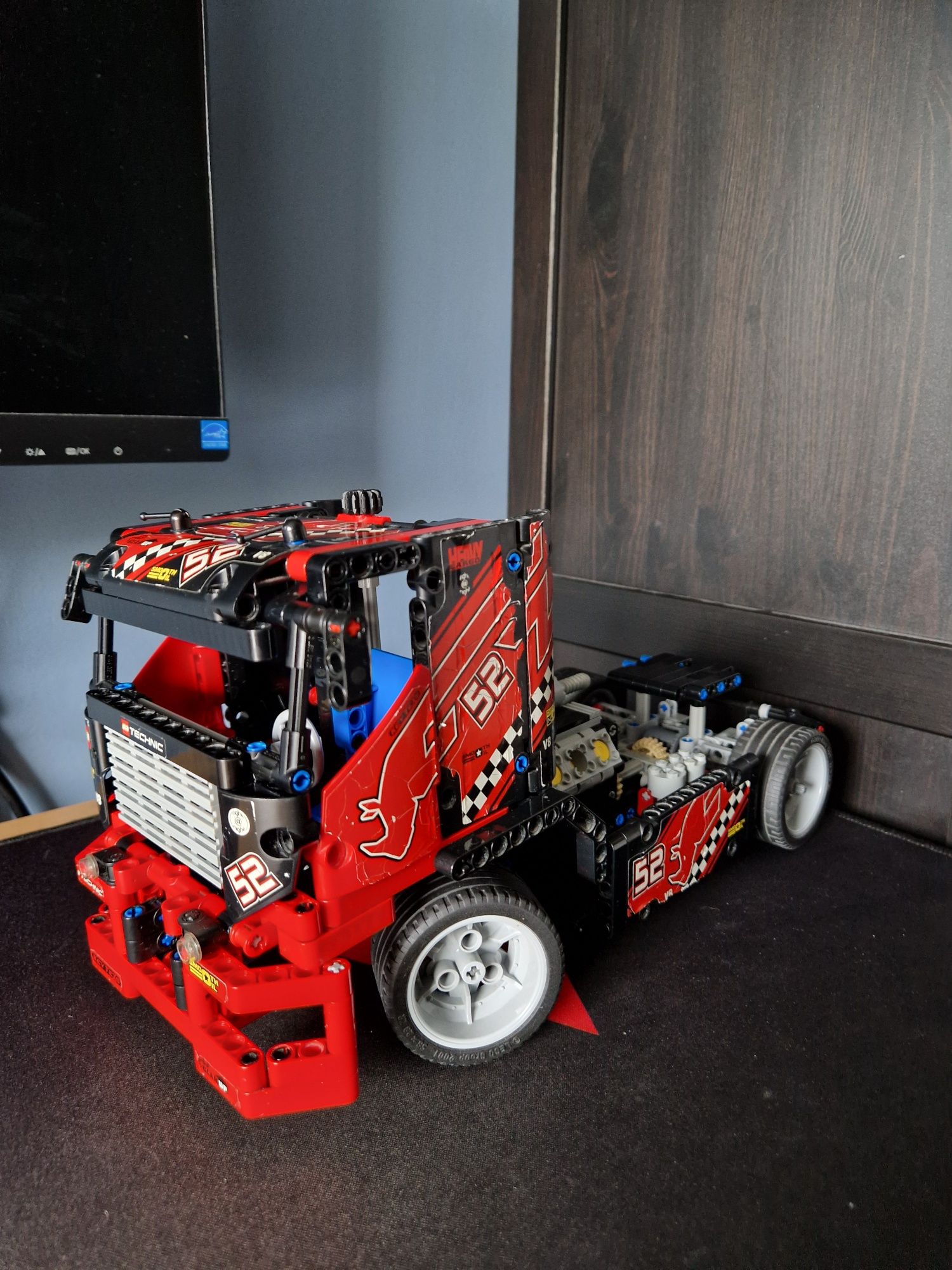 Klocki LEGO Techic 8041 Wyścigowa Ciężarówka Samochód Ciężarowy