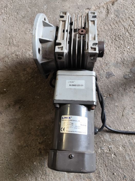 Linix 90JB50 silnik motoreduktor  podajnik ślimakowy kotła CO