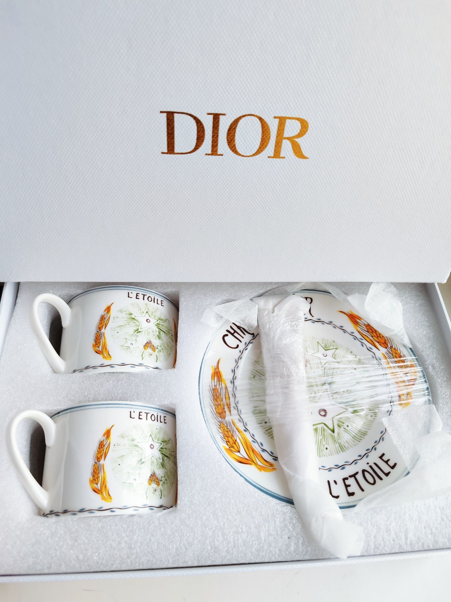 Набір посуду діор dior чайний
