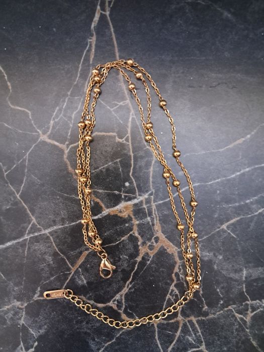 Bransoletka na kostkę nogę