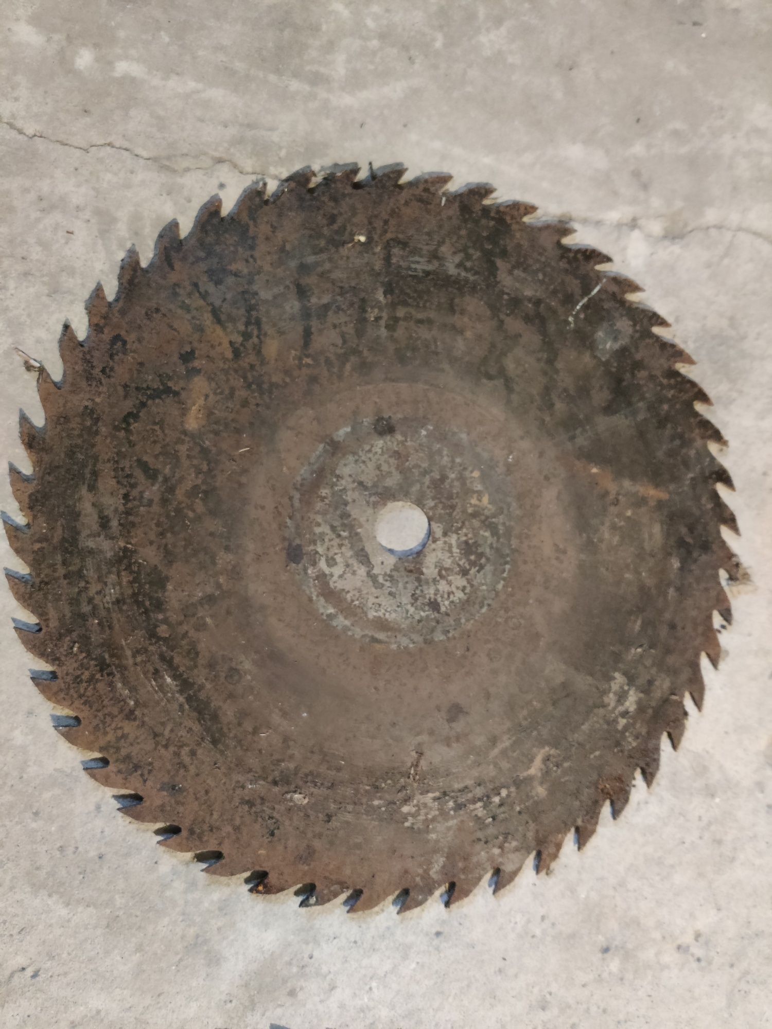 Tarcza do drewna, średnica 39 cm