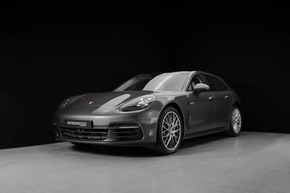 Porsche Panamera Sport Turismo 4 E-Hybrid