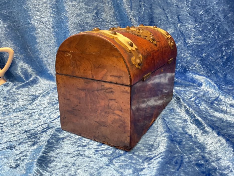 Caixa chá inglesa peça antiga madeira apliques