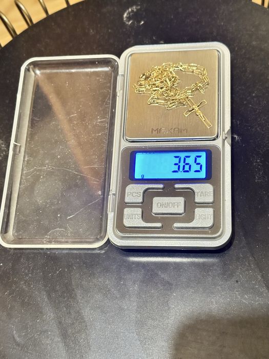 Fio de ouro 18k com pingente